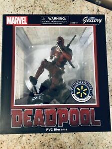 Dead Pool - Deadpool vinyl figure collectible [Barcode 699788841303] - Main Image 2