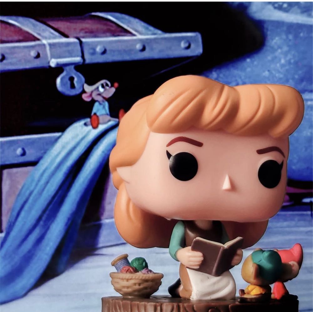 Cinderella (ultimate Princess Collection) Pop! 1015 - Disney vinyl figure collectible [Barcode 889698559690] - Main Image 3