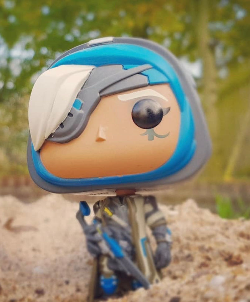 Overwatch - Ana - Overwatch vinyl figure collectible [Barcode 889698322768] - Main Image 4