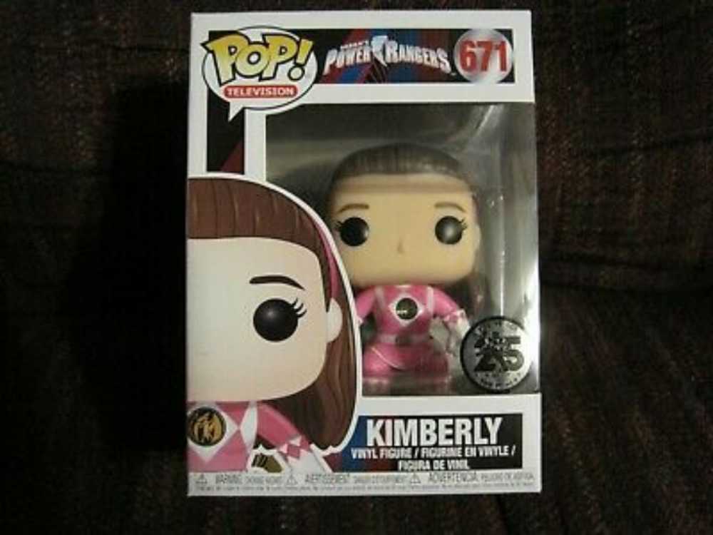 Saban’s Power Rangers - Kimberly  - Power Rangers vinyl figure collectible - Main Image 2
