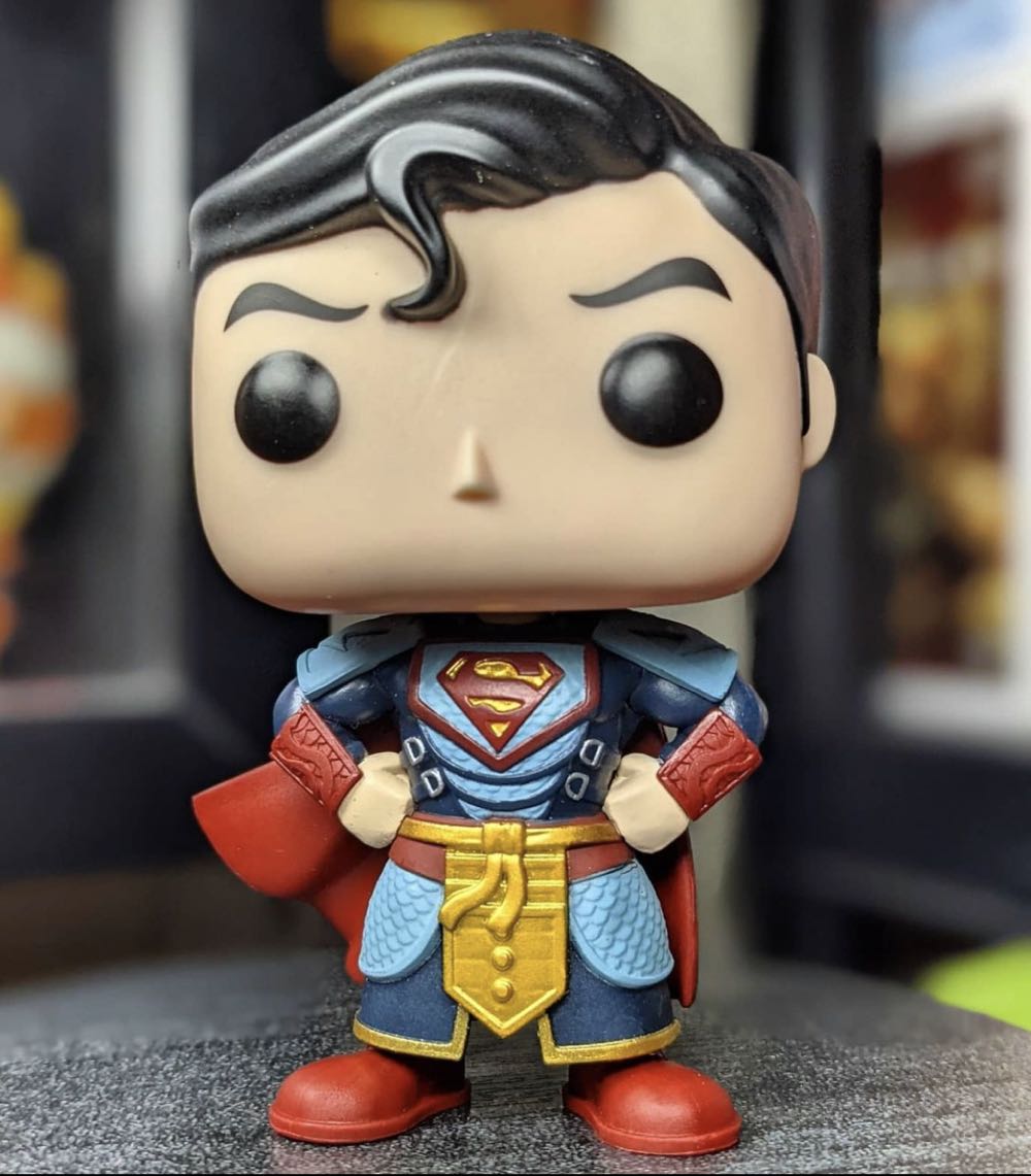 Superman #402 - DC Universe vinyl figure collectible [Barcode 889698524339] - Main Image 2