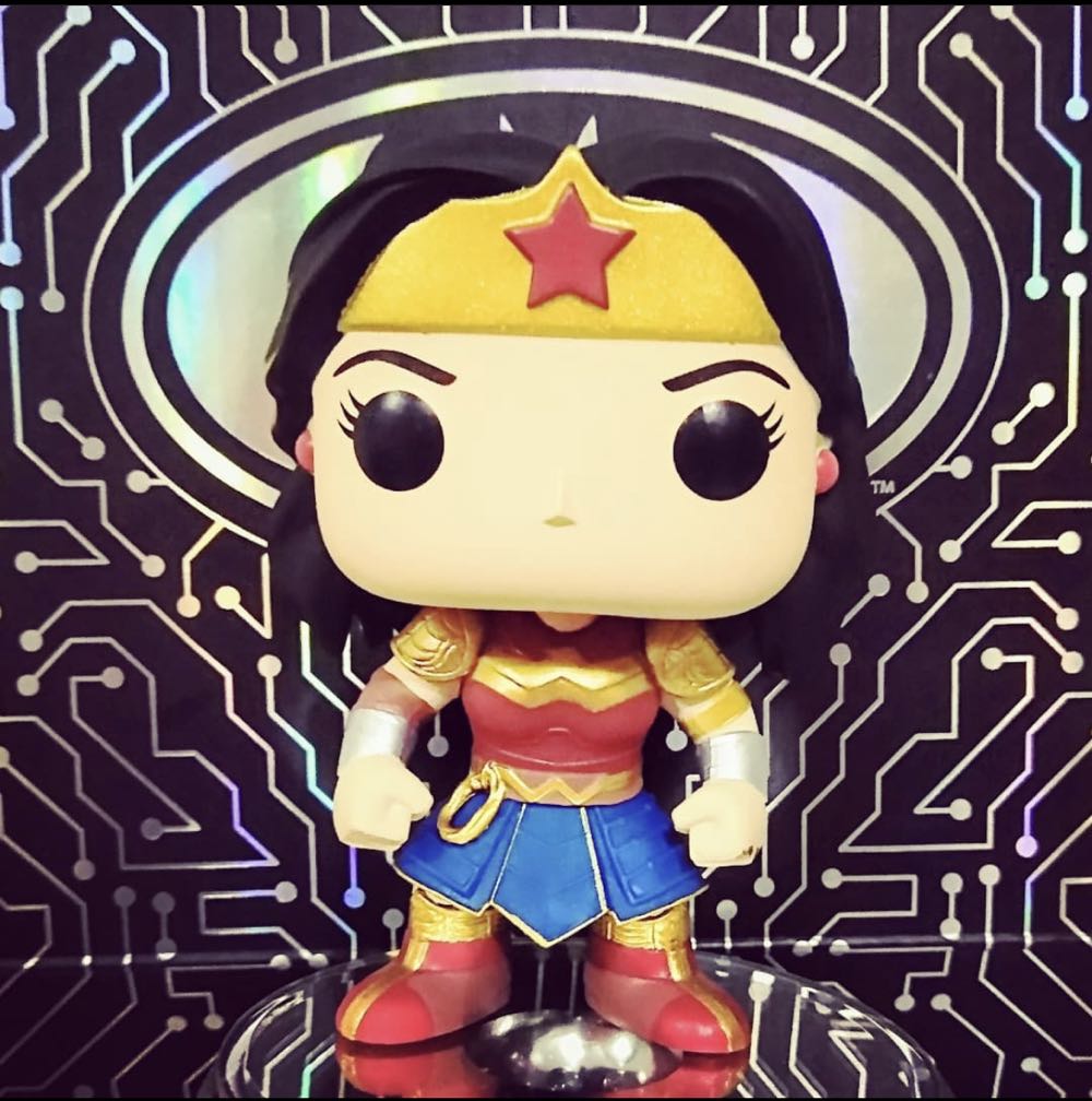 Wonder Woman - DC Universe vinyl figure collectible [Barcode 889698524346] - Main Image 2