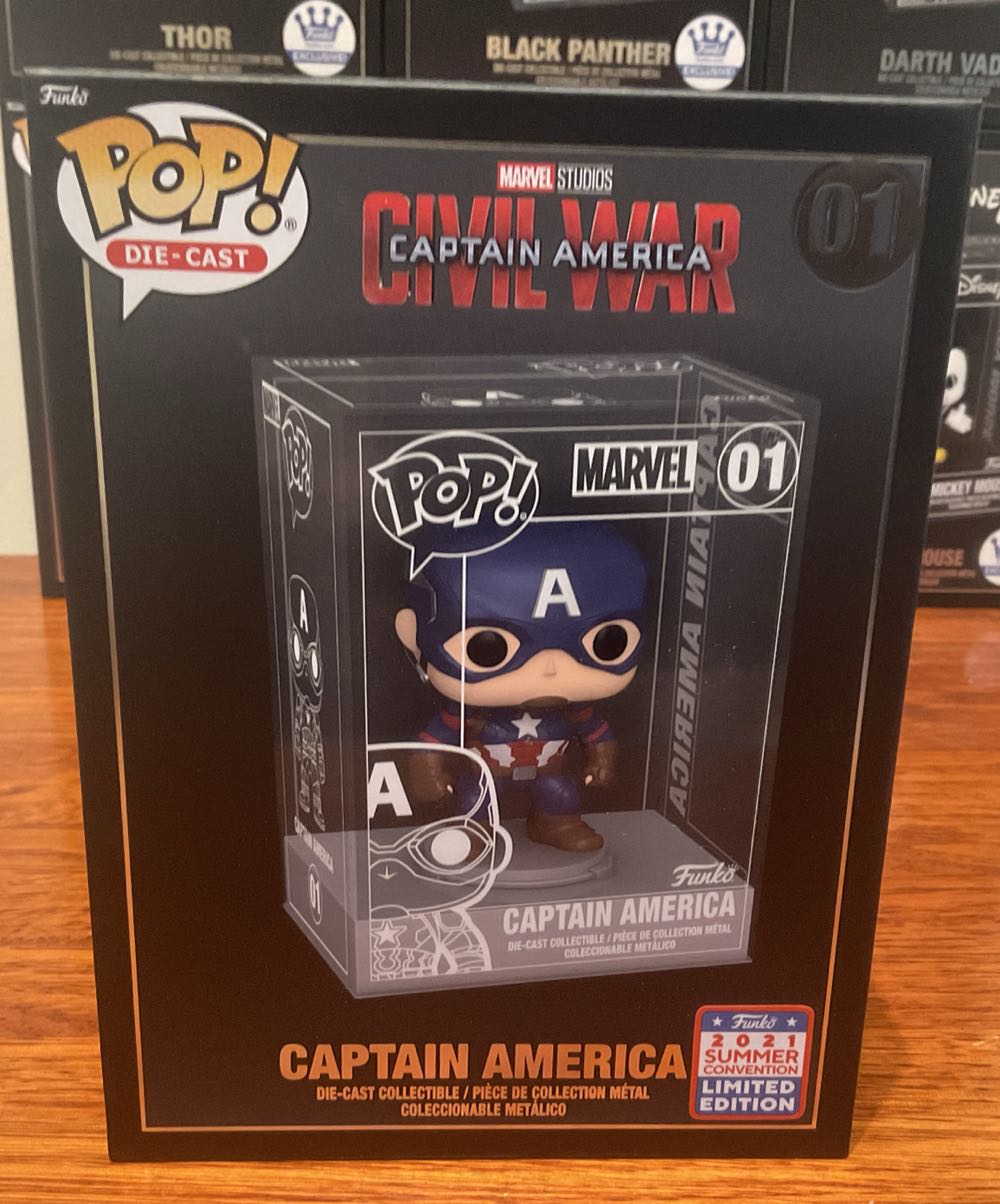 Captain America - Die Cast - Marvel Universe vinyl figure collectible [Barcode 889698565592] - Main Image 3