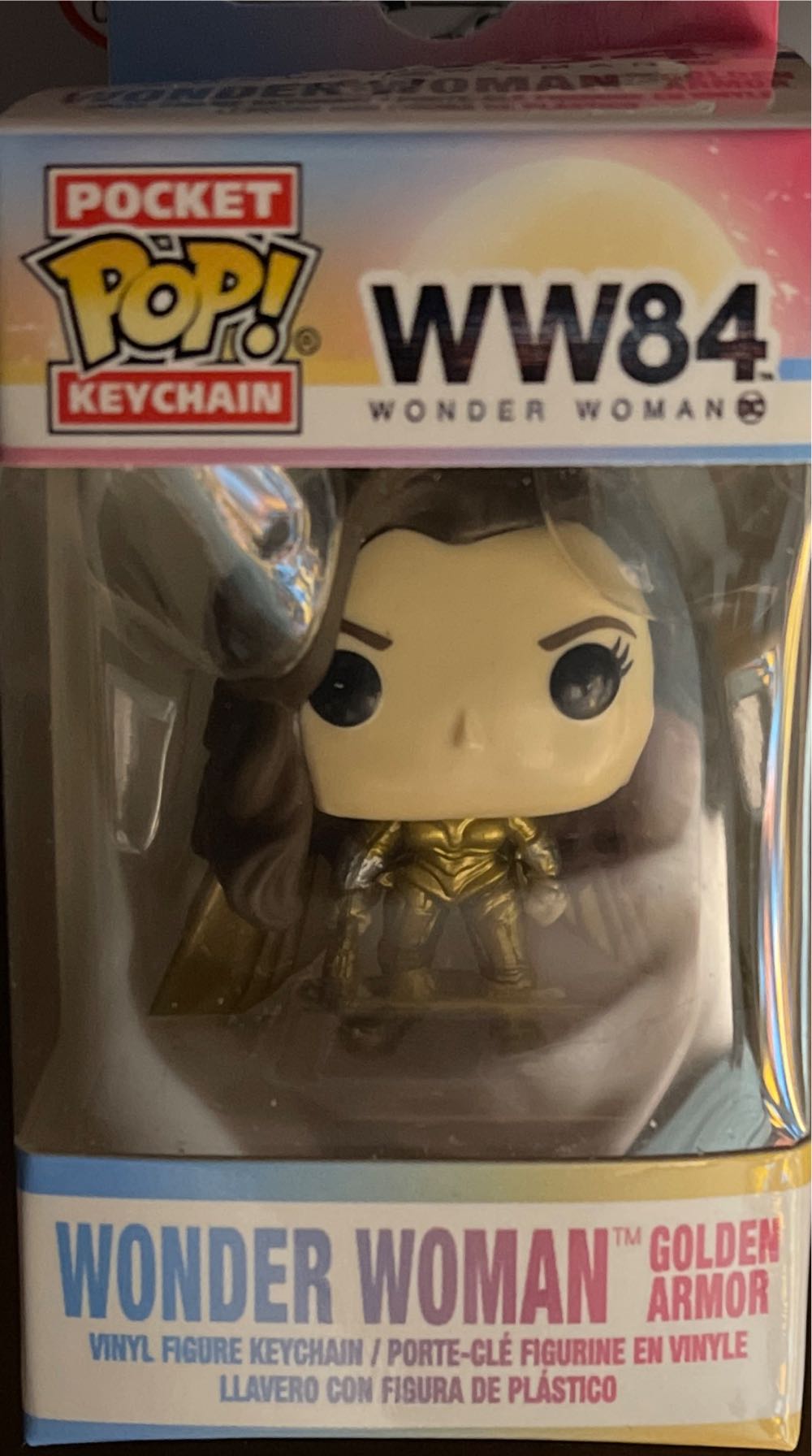 WW84 Wonder Woman Golden Armor - DC Universe vinyl figure collectible [Barcode 889698466981] - Main Image 2