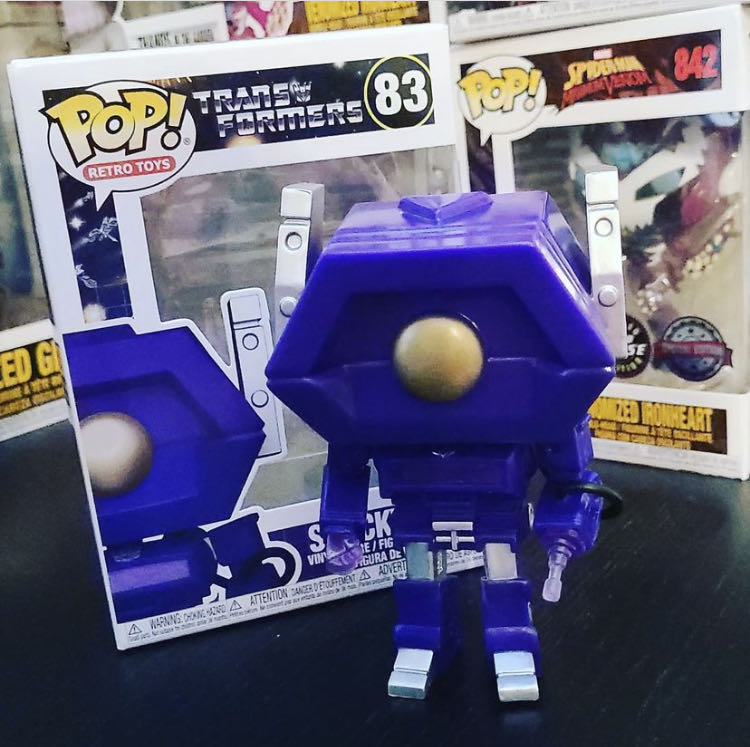 Shockwave - Transformers vinyl figure collectible [Barcode 889698555524] - Main Image 4