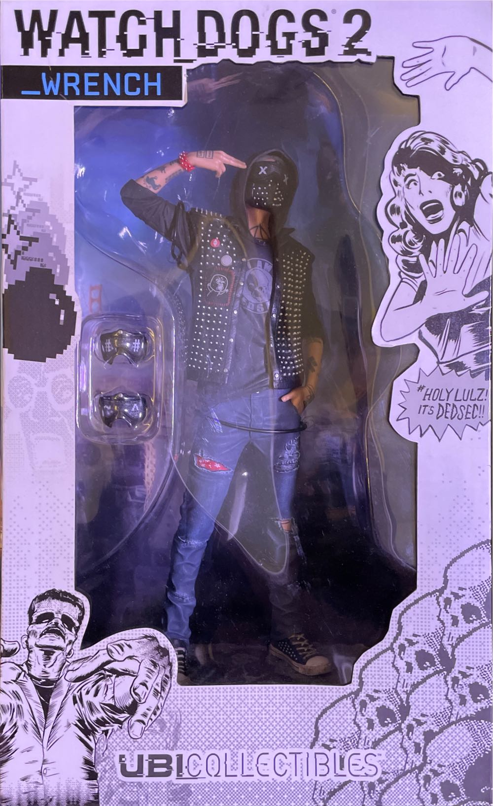 Queen of Hearts at the Mad Tea Party Attraction