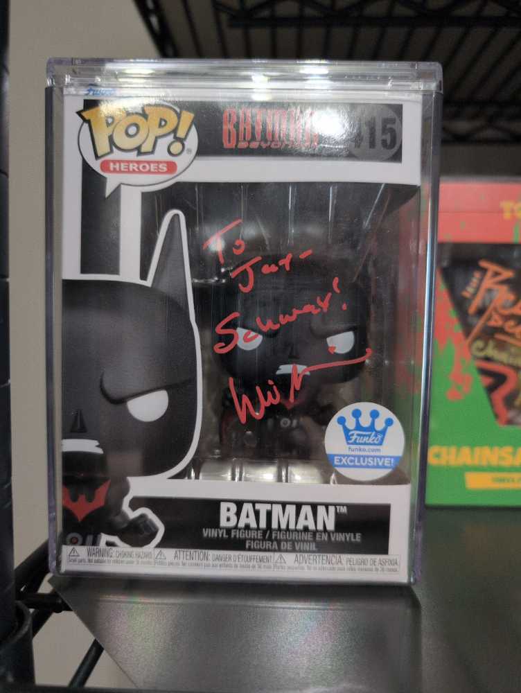 Batman Beyond - Batman vinyl figure collectible [Barcode 889698582025] - Main Image 4