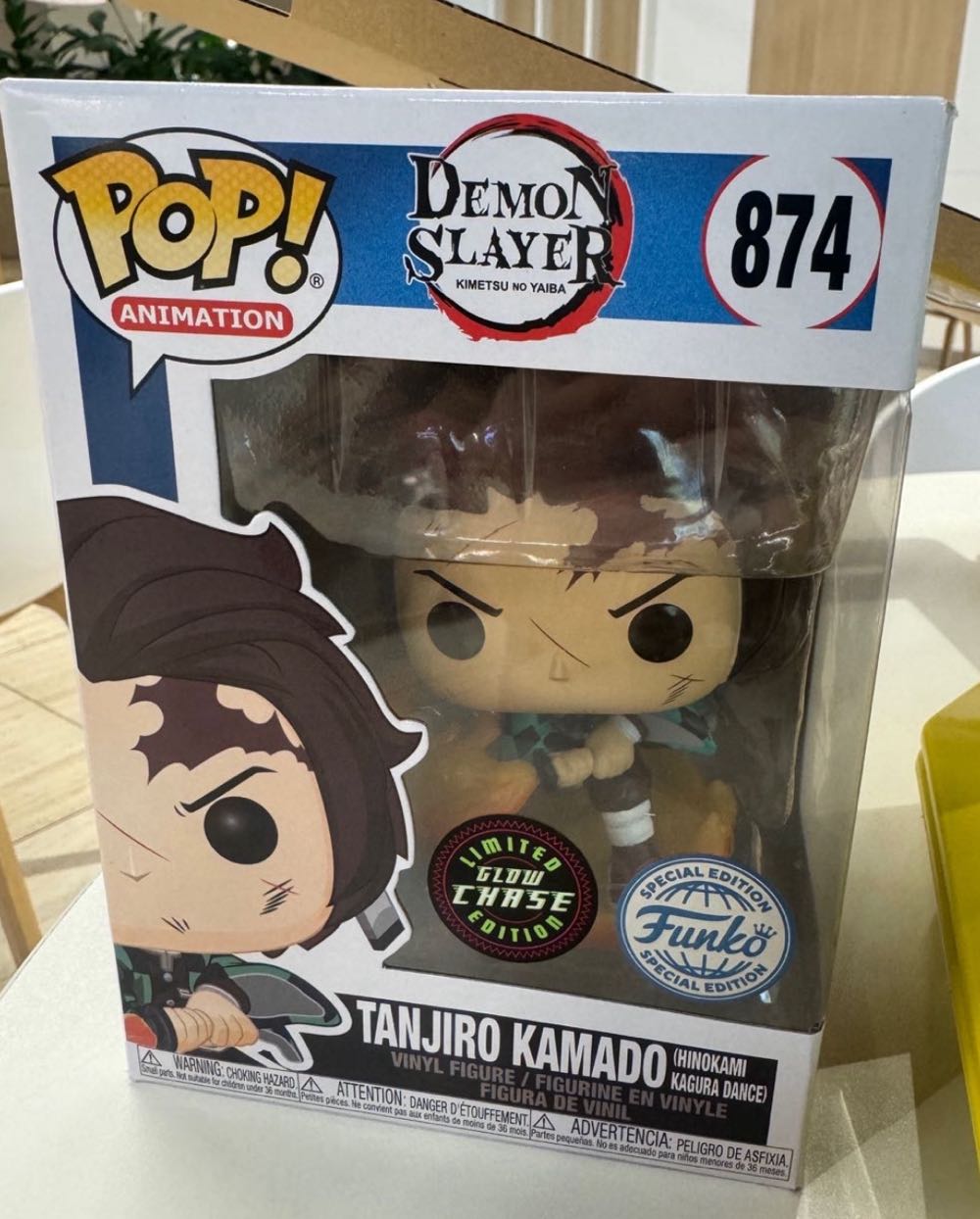 Demon Slayer Tanjiro Exclusive Pop! - Demon Slayer vinyl figure collectible [Barcode 889698522656] - Main Image 2