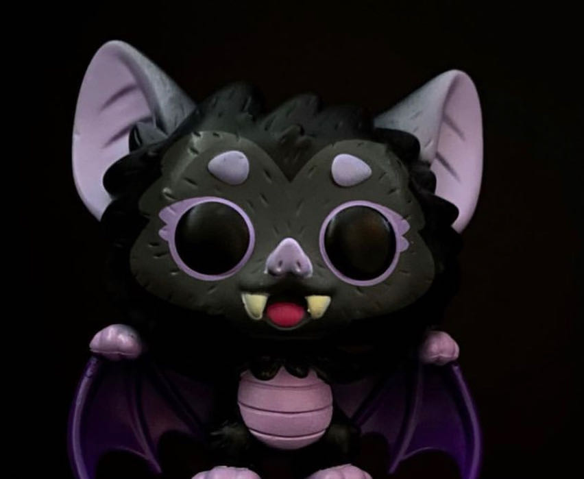 Fangelina - Monsters vinyl figure collectible [Barcode 889698522267] - Main Image 3