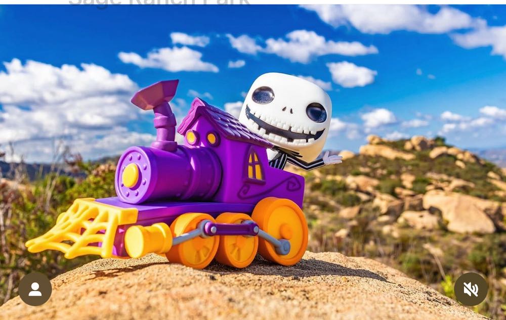 Jack Skellington In Engine - The Nightmare Before Christmas vinyl figure collectible [Barcode 889698506304] - Main Image 2