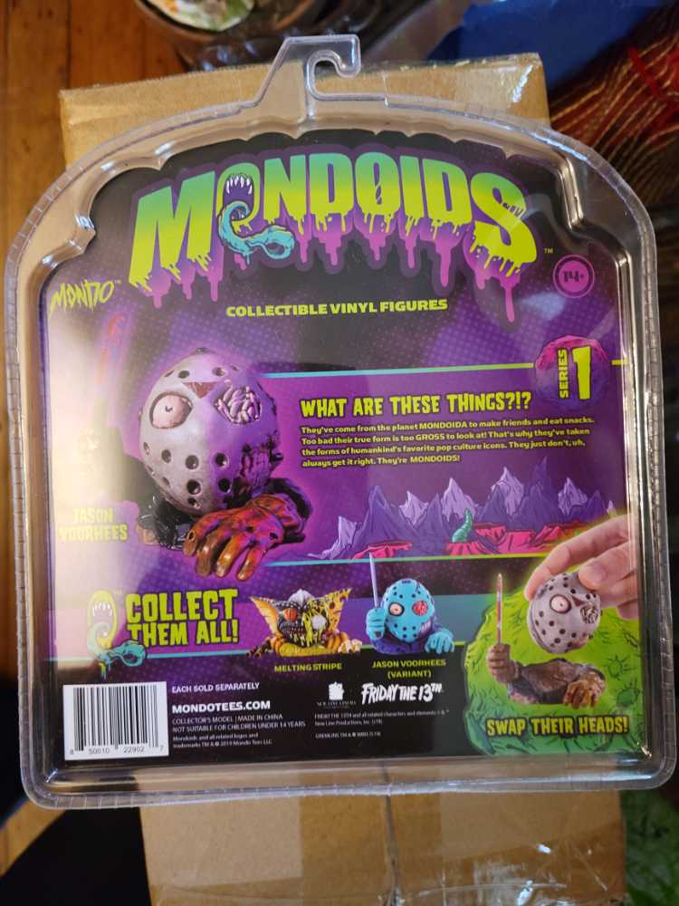 Jason Voorhees  - Friday the 13th vinyl figure collectible [Barcode 850010229027] - Main Image 2