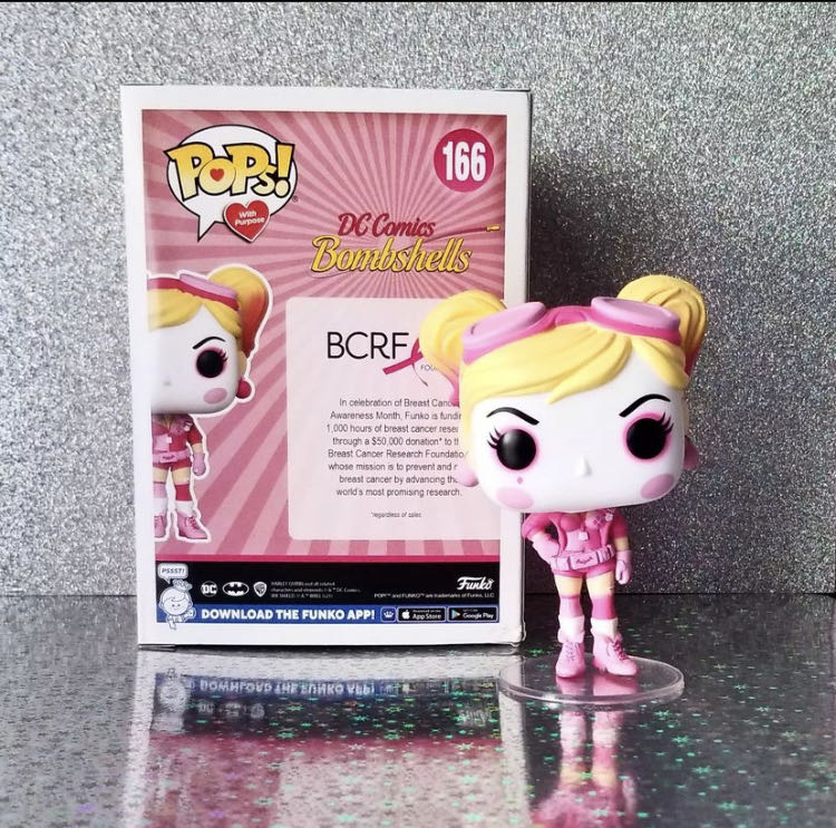 Harley Quinn - DC Comics vinyl figure collectible [Barcode 889698585002] - Main Image 3