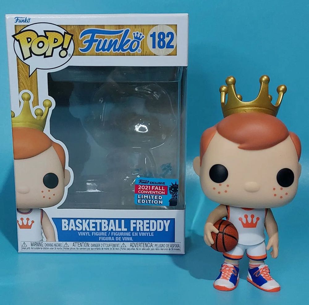 Basketball Freddy - Freddy Funko vinyl figure collectible [Barcode 889698586337] - Main Image 3