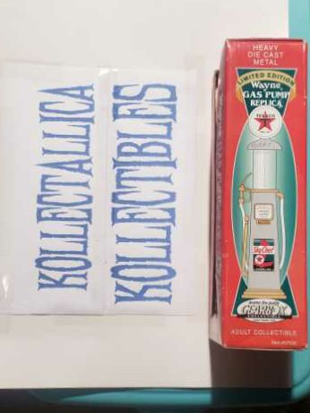 Wayne Gas Pump Replica  vinyl figure collectible [Barcode 636060075308] - Main Image 3