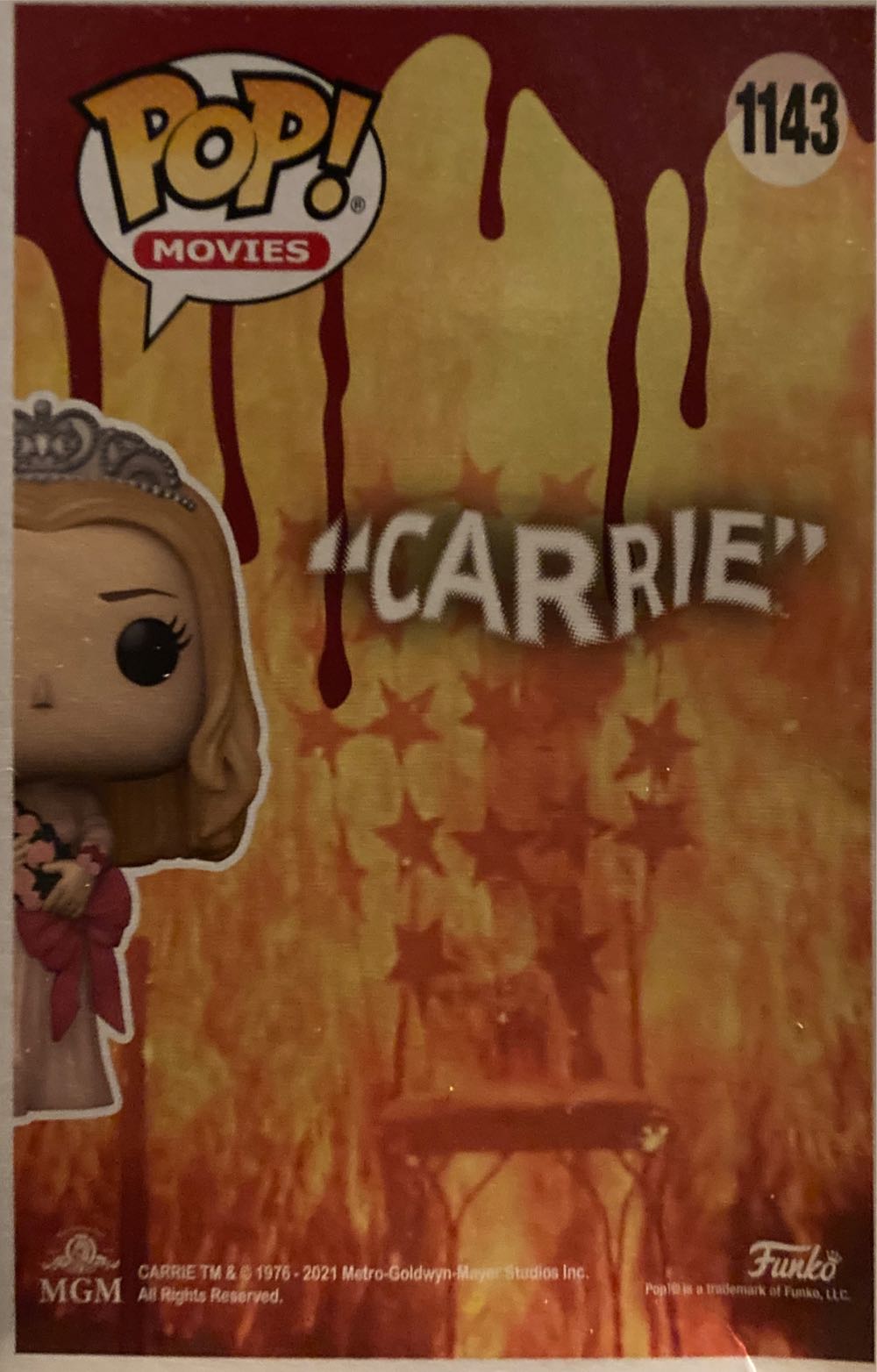 Carrie - Carrie vinyl figure collectible [Barcode 889698581875] - Main Image 3