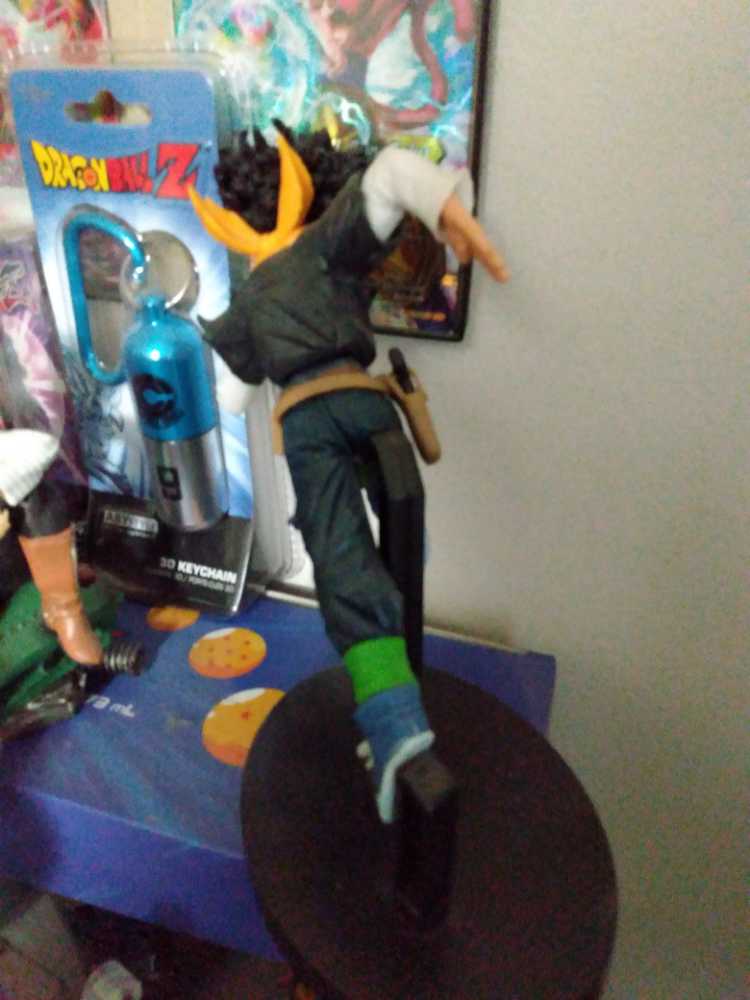BWFC Android 17 - Dragon Ball Z vinyl figure collectible - Main Image 3