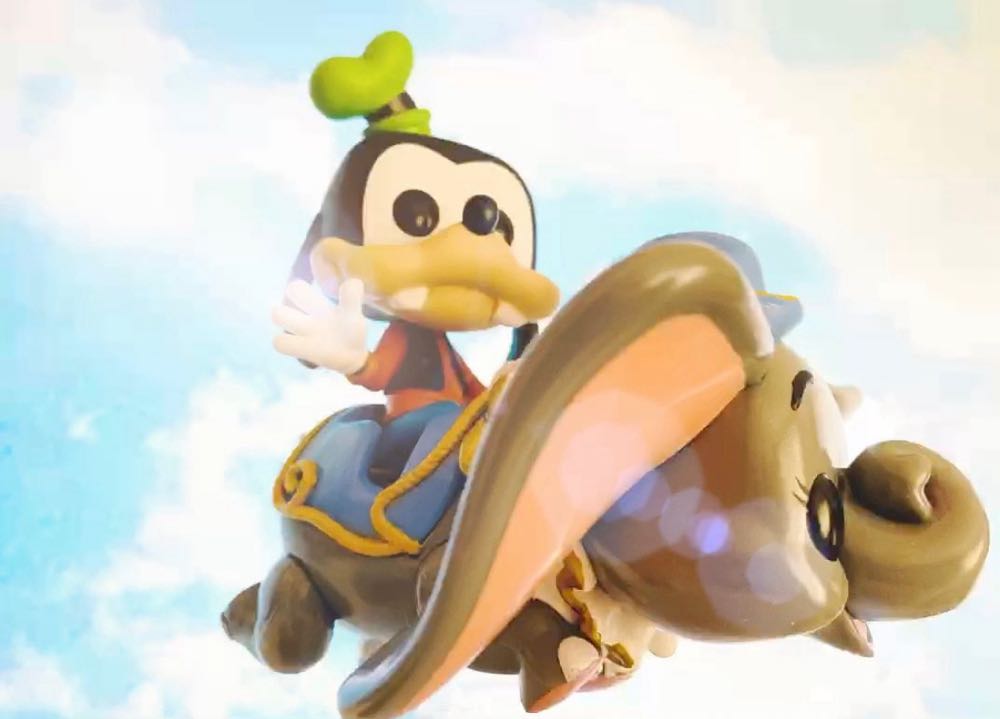 Goofy At The Dumbo The Flying Elephant - Disney Parks vinyl figure collectible [Barcode 889698505710] - Main Image 3