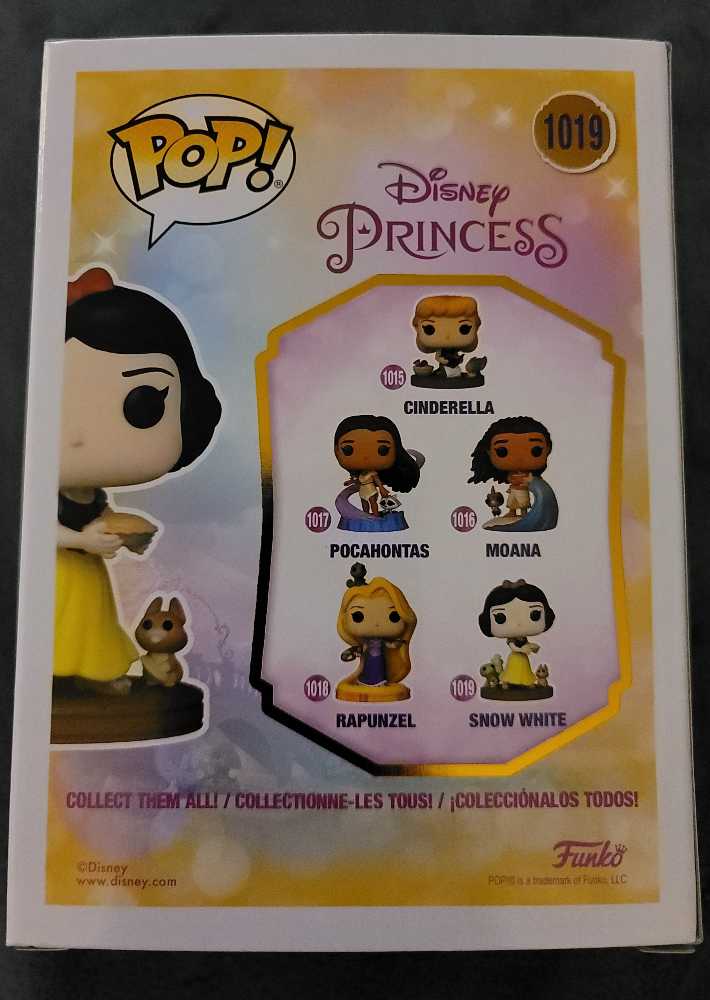 Snow White - Disney Princess vinyl figure collectible [Barcode 889698559737] - Main Image 4