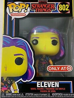 Eleven - Stranger Things vinyl figure collectible [Barcode 889698598194] - Main Image 2