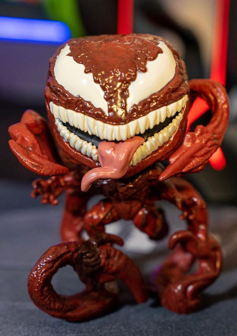 Funko Pop! Venom Let There Be Carnage: Carnage #926 - Venom vinyl figure collectible [Barcode 889698585989] - Main Image 3