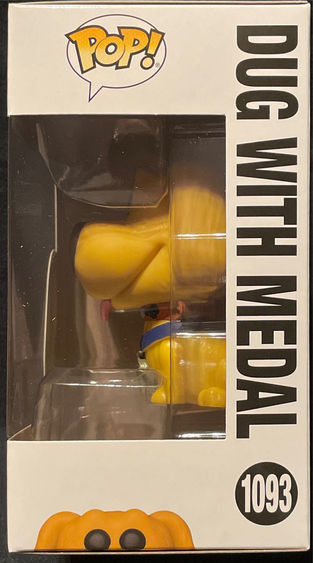 Dug With Medal - Up vinyl figure collectible [Barcode 889698573856] - Main Image 3