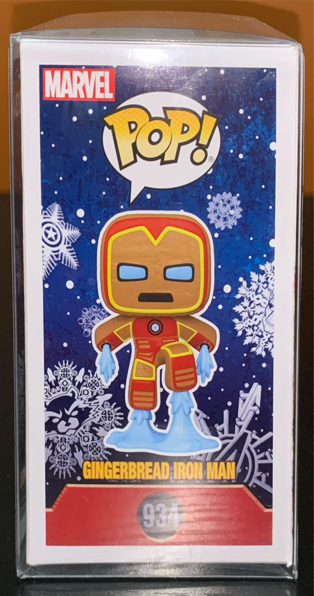 #934: Gingerbread Iron Man - Marvel Universe vinyl figure collectible [Barcode 889698506588] - Main Image 4
