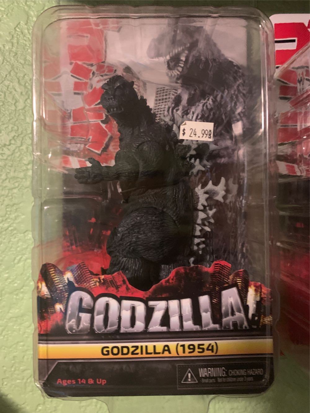 NECA Godzilla 1954 - Godzilla vinyl figure collectible [Barcode 634482428061] - Main Image 2