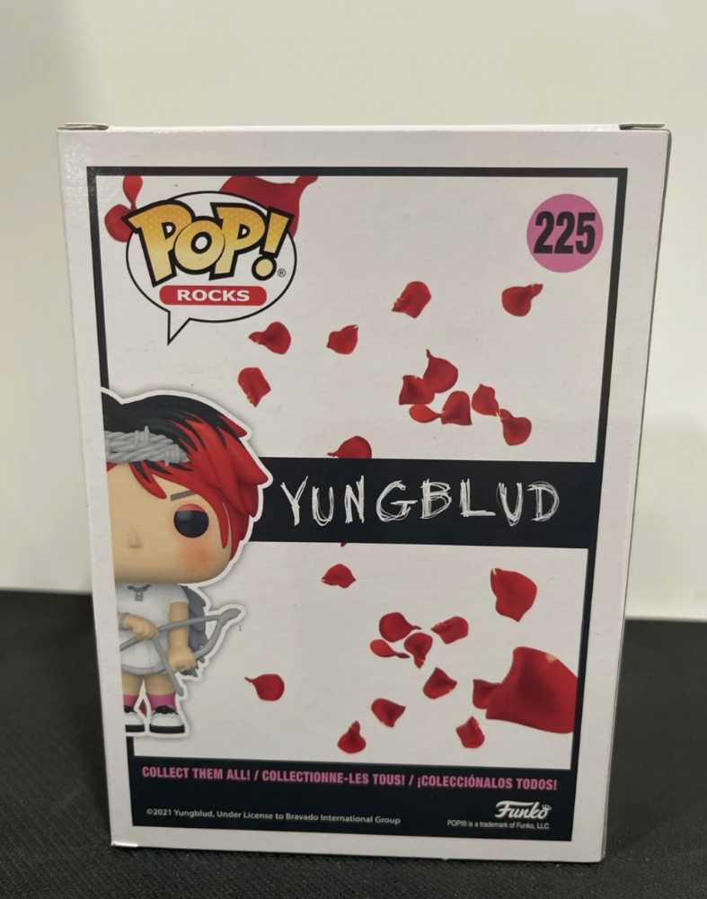 Yungblud - Musicians vinyl figure collectible [Barcode 889698563055] - Main Image 4