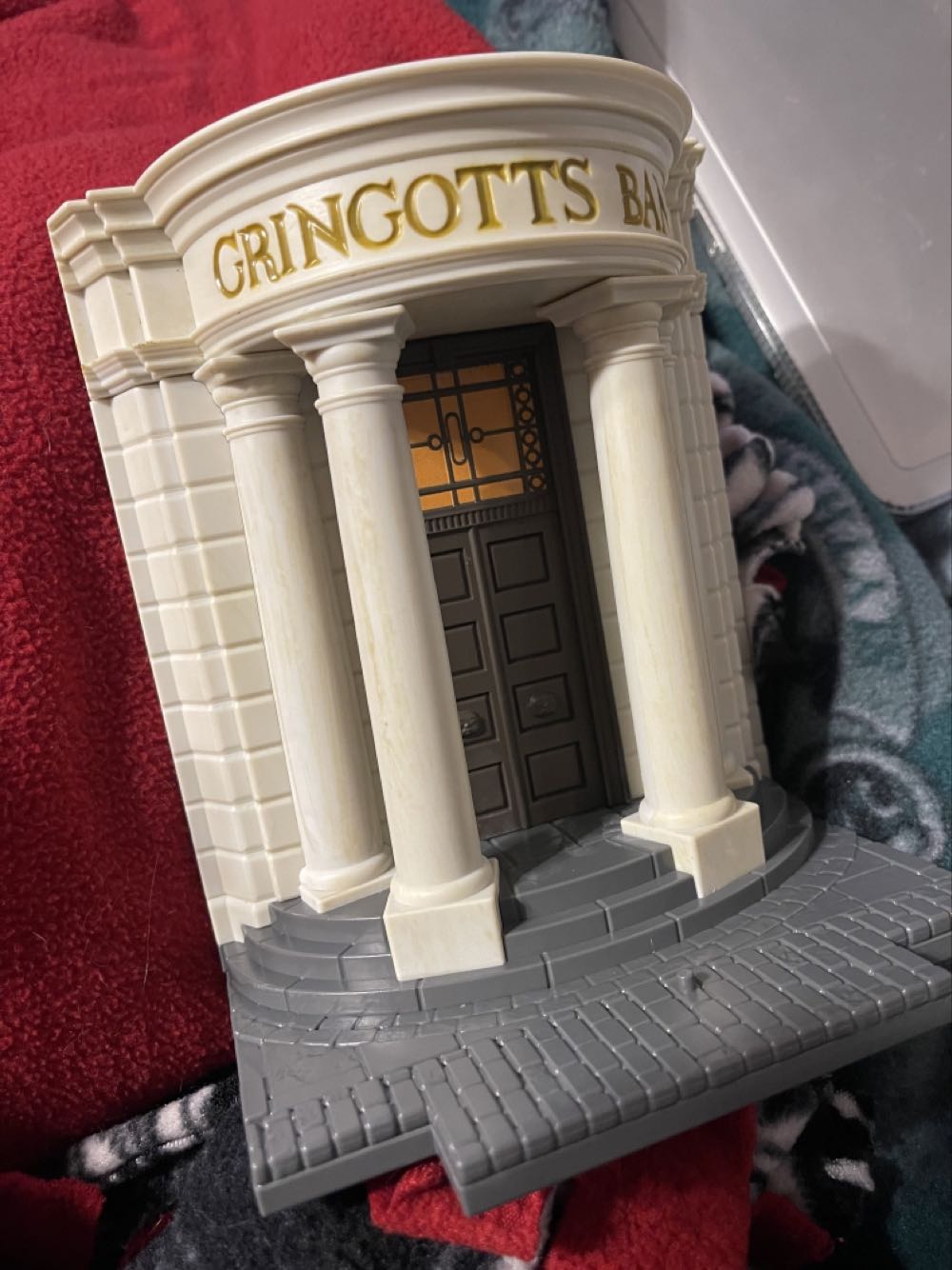 Funko Pop! Gringotts Bank With Head Elf 1/5  vinyl figure collectible - Main Image 2