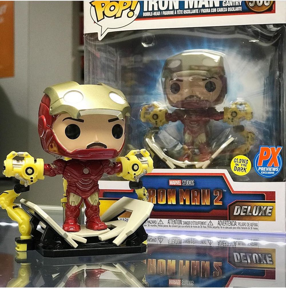 Iron Man With Gantry - Marvel Universe vinyl figure collectible [Barcode 889698567725] - Main Image 4
