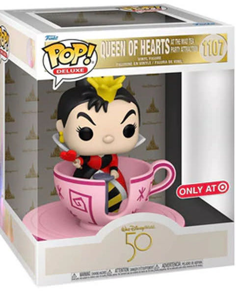 Queen of Hearts at the Mad Tea Party Attraction - Alice in Wonderland vinyl figure collectible [Barcode 889698589635] - Main Image 3