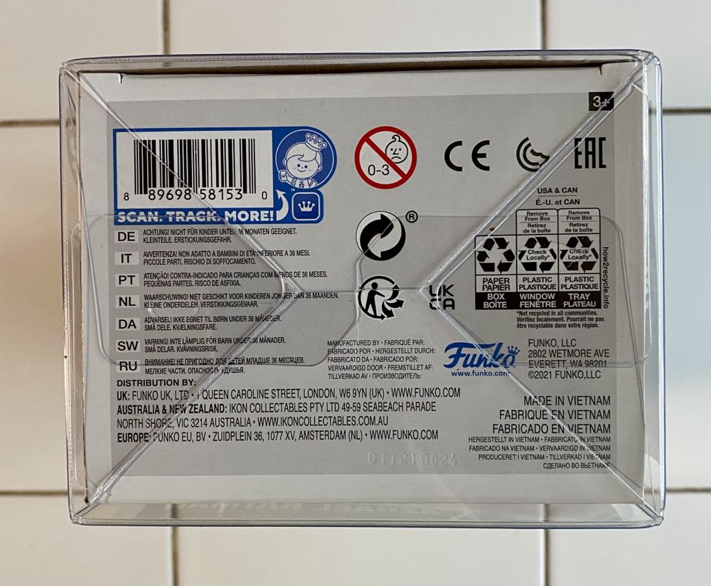 Azrael Batman - Batman: Arkham Knight vinyl figure collectible [Barcode 889698581530] - Main Image 4