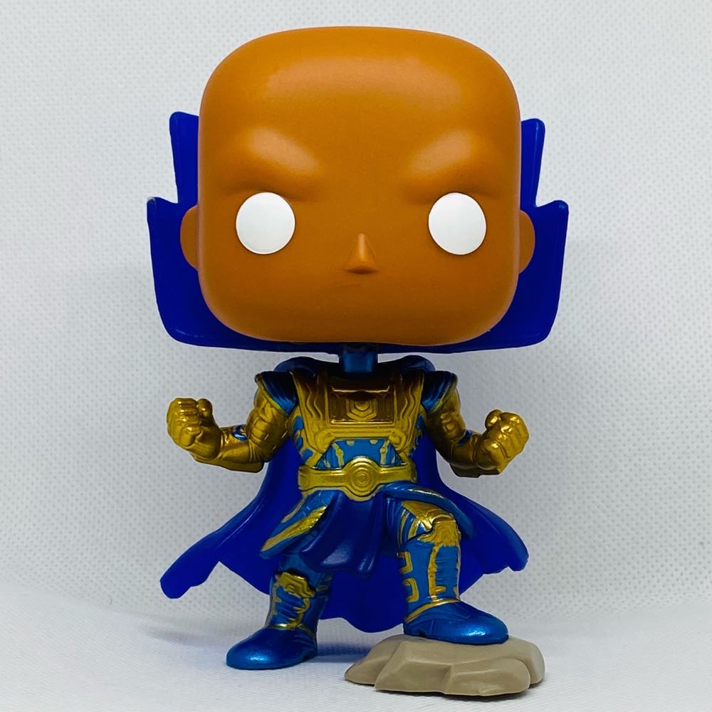 Watcher - What If...? vinyl figure collectible [Barcode 889698585996] - Main Image 4