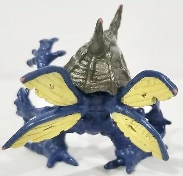 1.5” Kabuterimon  vinyl figure collectible - Main Image 2