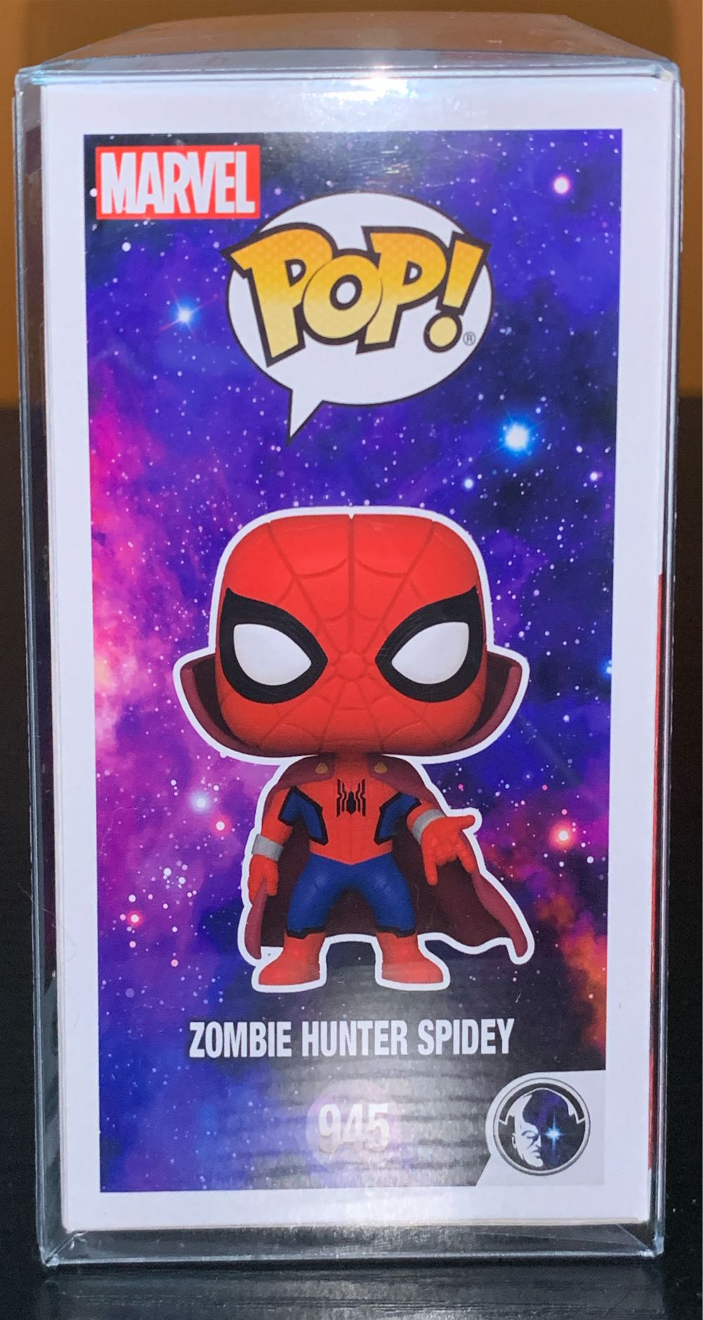 #945: Zombie Hunter Spidey - Marvel Universe vinyl figure collectible [Barcode 889698573801] - Main Image 4