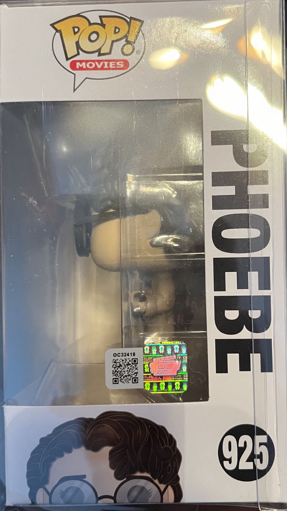 Phoebe - Ghostbusters vinyl figure collectible [Barcode 889698480239] - Main Image 2