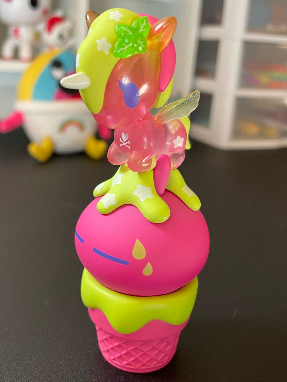 143 Stewardess with White Bag