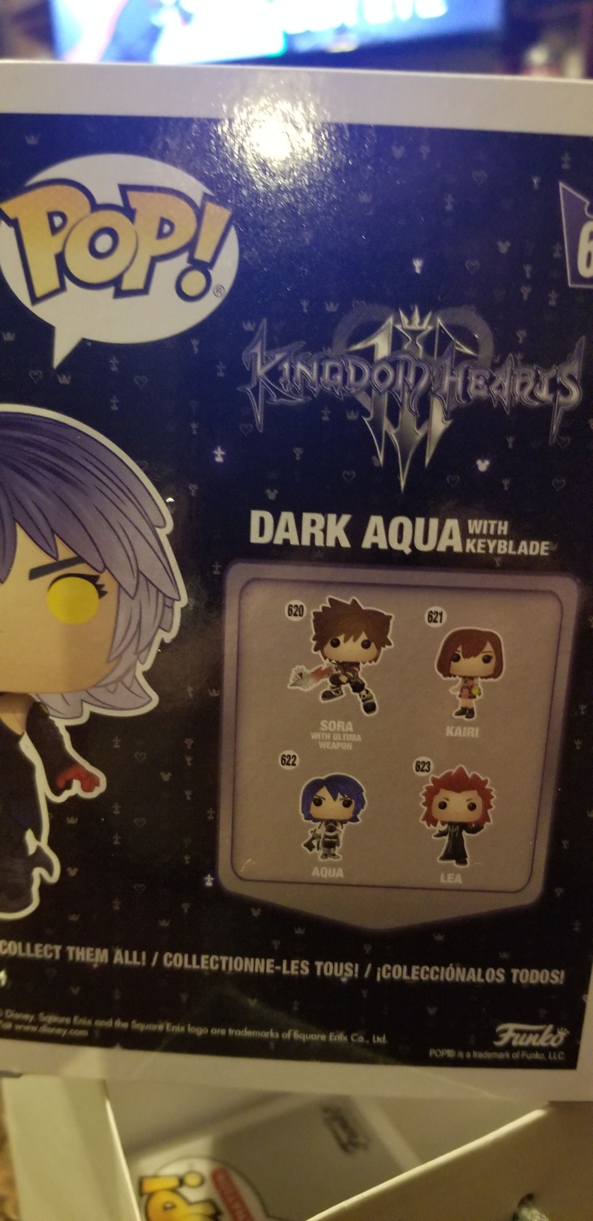 Dark Aqua (with Keyblade) - Kingdom Hearts vinyl figure collectible [Barcode 889698429580] - Main Image 2