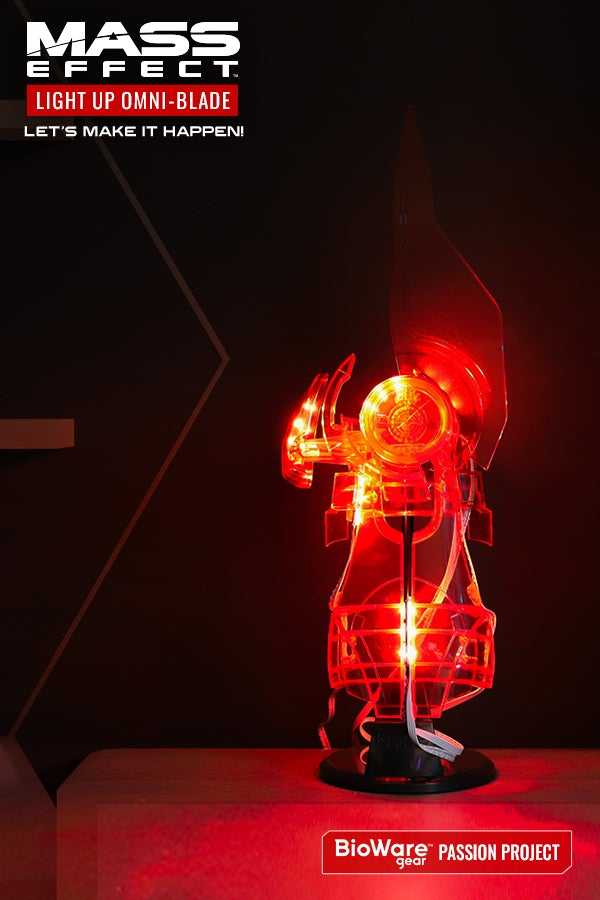 Omni-Blade Light up Replica - Mass Effect vinyl figure collectible - Main Image 2