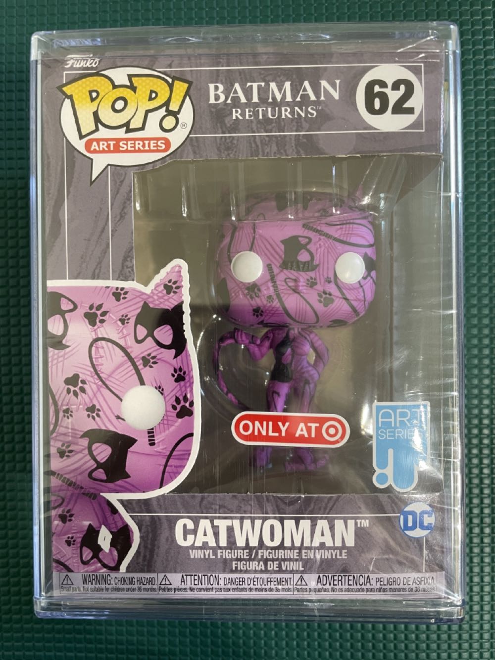 Catwoman - Batman vinyl figure collectible [Barcode 889698583961] - Main Image 2