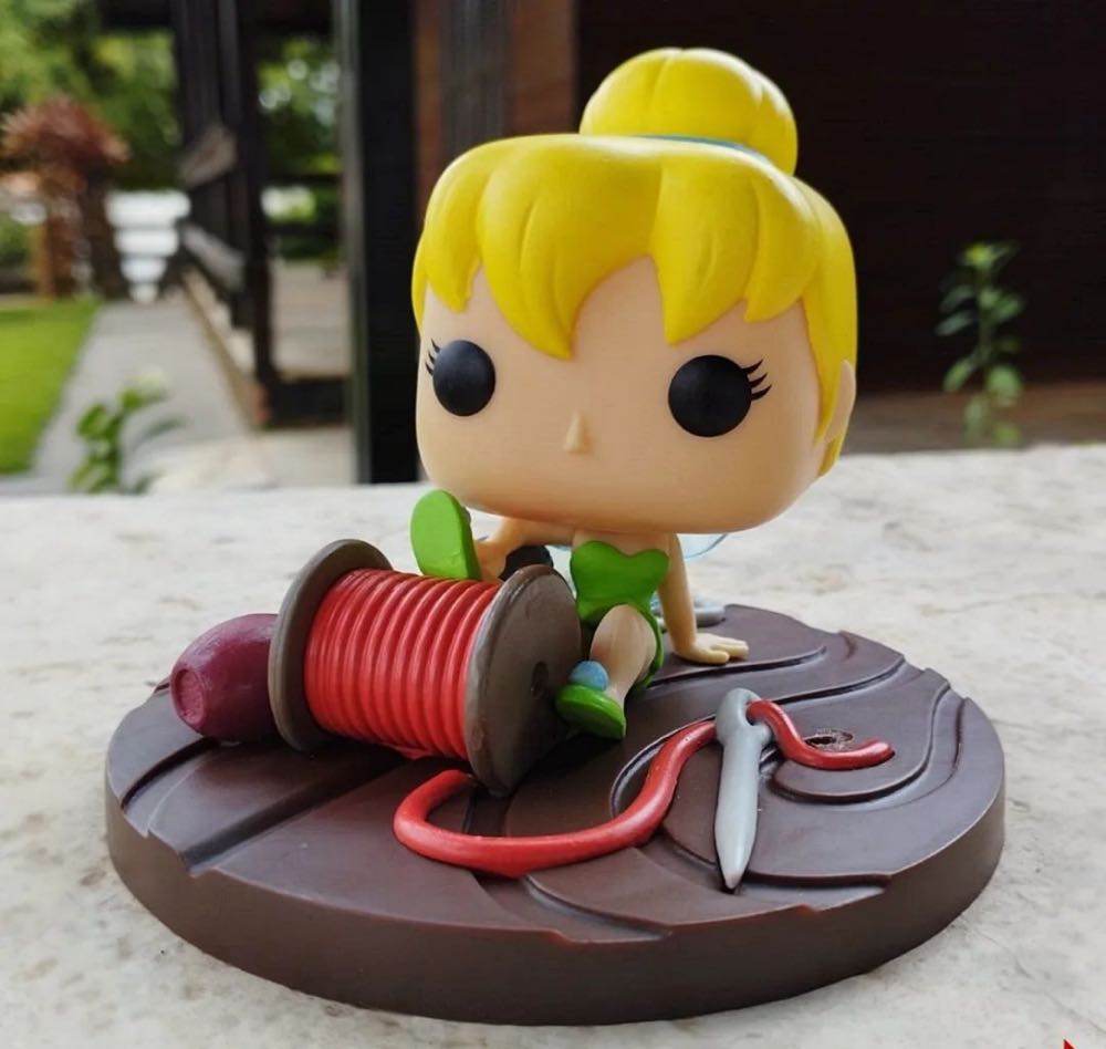 Tinker Bell - Peter Pan vinyl figure collectible [Barcode 889698587945] - Main Image 3