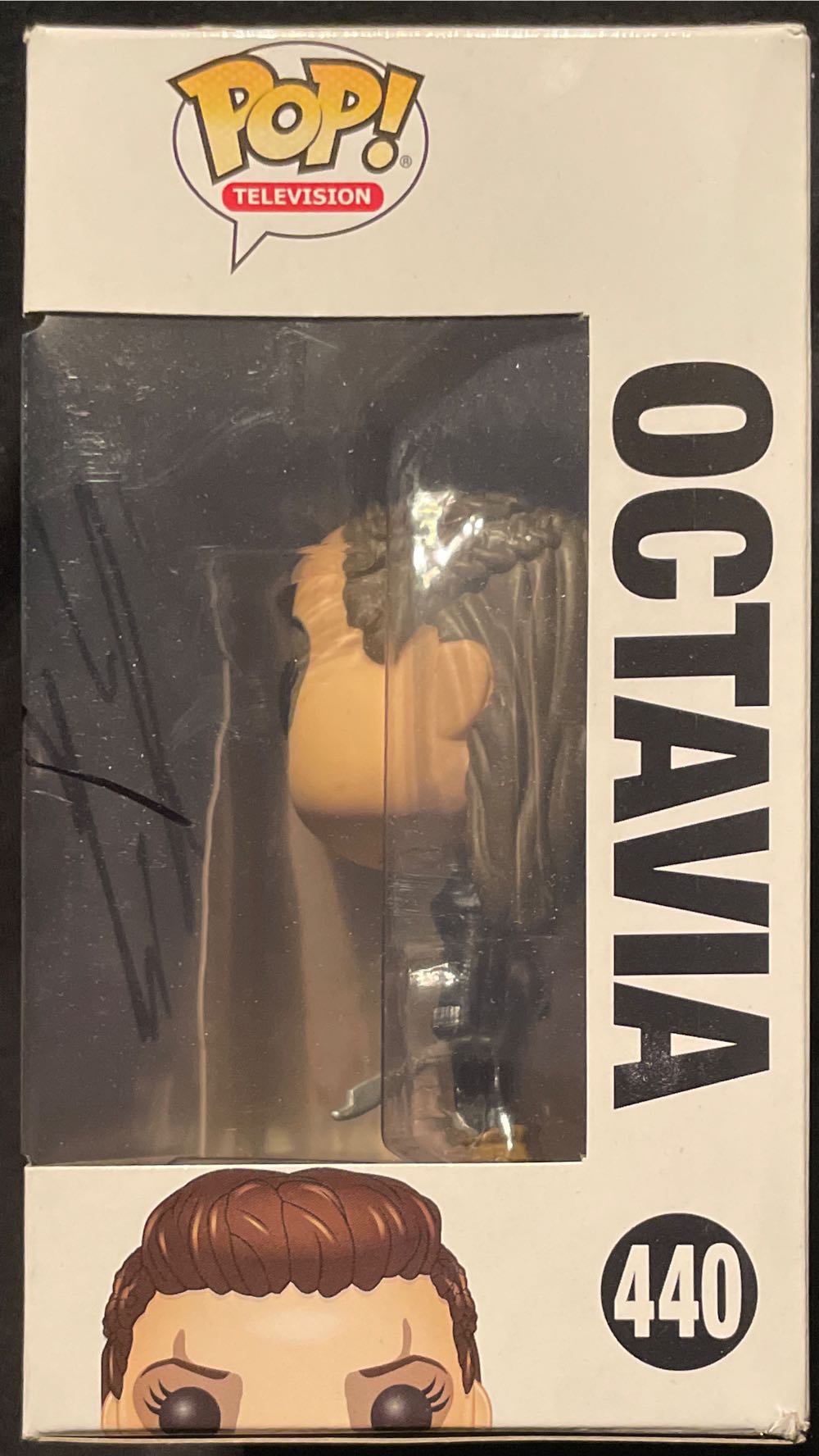 Octavia - The 100 vinyl figure collectible [Barcode 889698102797] - Main Image 3