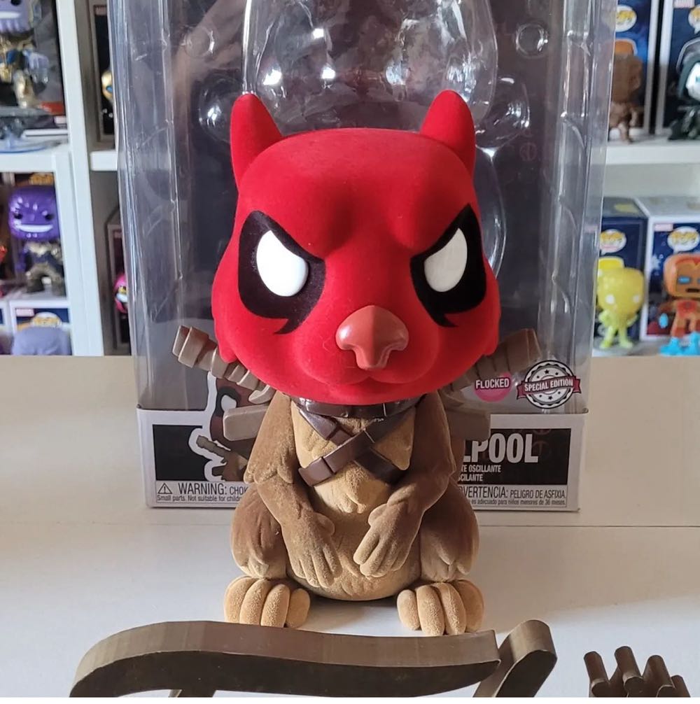 Squirrelpool (Flocked) Jumbo Pop! 967 - Deadpool vinyl figure collectible [Barcode 889698588560] - Main Image 3