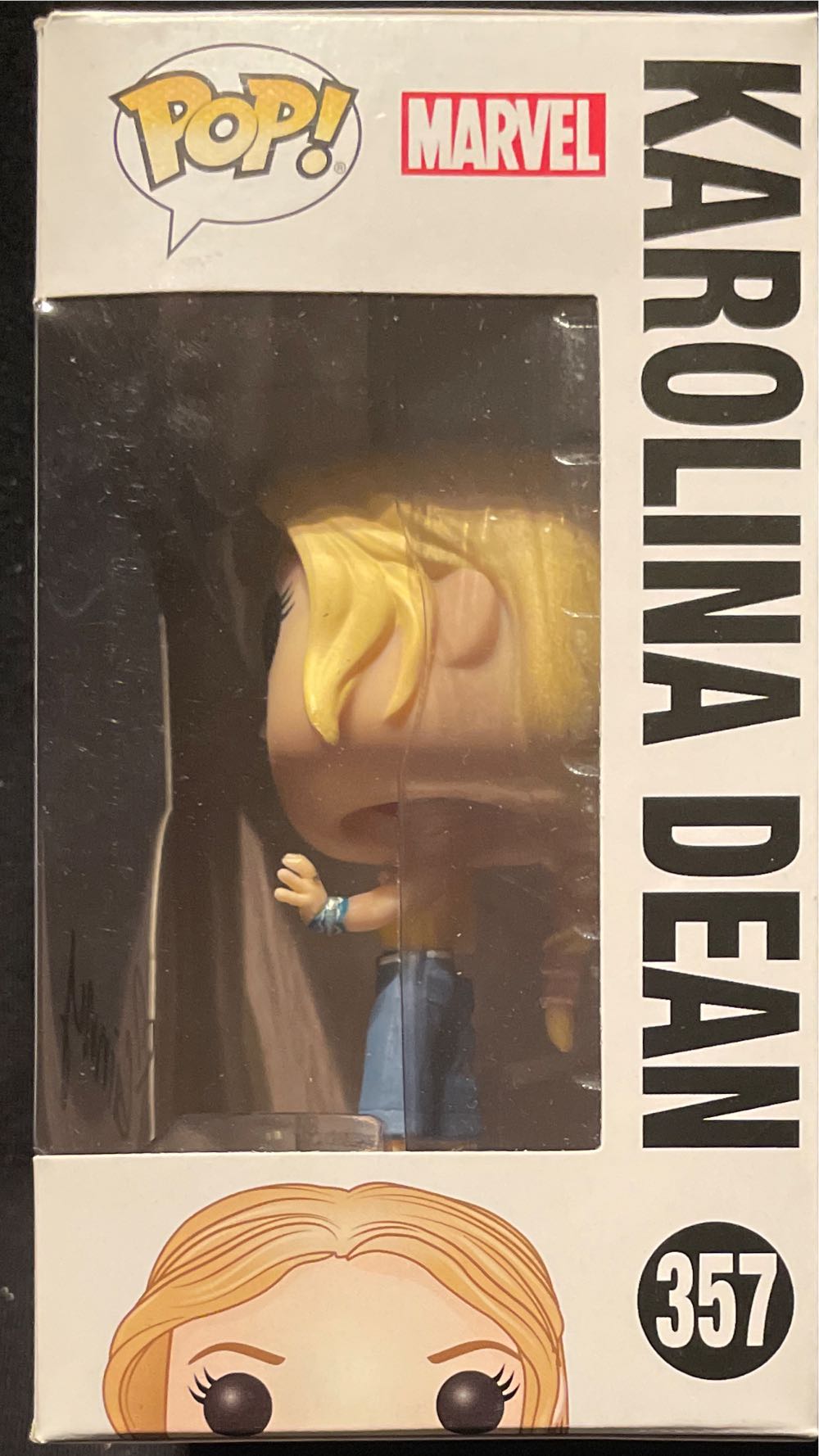 Karolina Dean - Runaways vinyl figure collectible [Barcode 889698326667] - Main Image 3