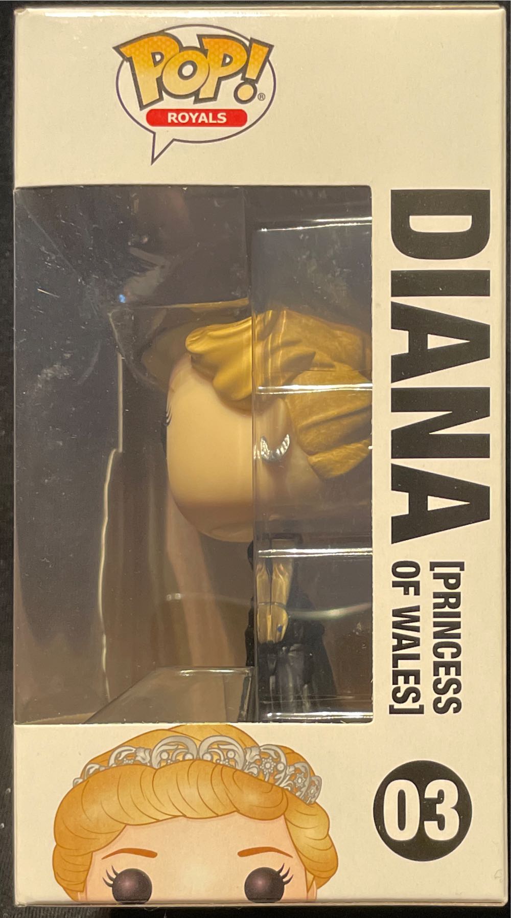 Diana (Princess Of Wales) - The Royal Family vinyl figure collectible [Barcode 889698219464] - Main Image 3