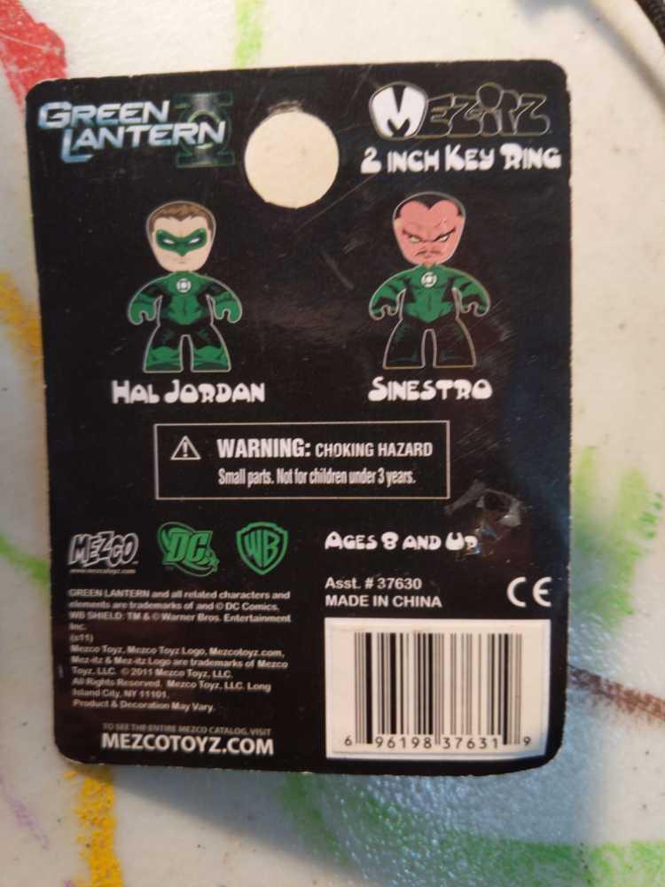 Green Lantern Hal Jordan - DC Universe vinyl figure collectible [Barcode 696198376319] - Main Image 2