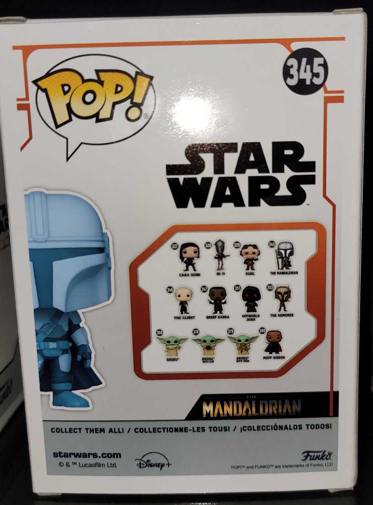 The Mandalorian (Holographic) - Star Wars: The Mandalorian vinyl figure collectible [Barcode 889698606547] - Main Image 3