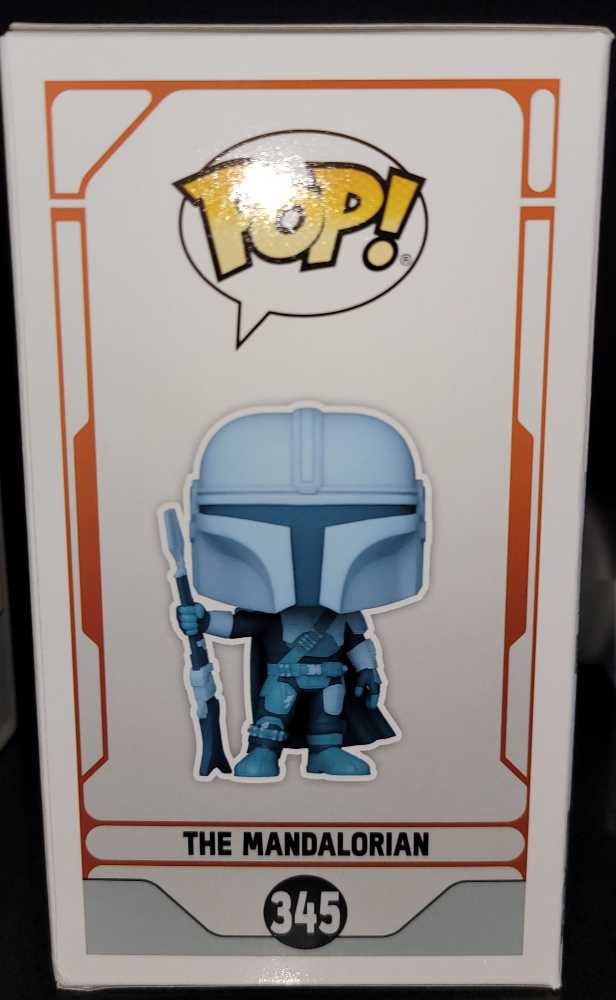The Mandalorian (Holographic) - Star Wars: The Mandalorian vinyl figure collectible [Barcode 889698606547] - Main Image 4