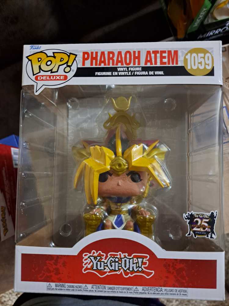 Pharaoh Atem  vinyl figure collectible [Barcode 889698576451] - Main Image 2