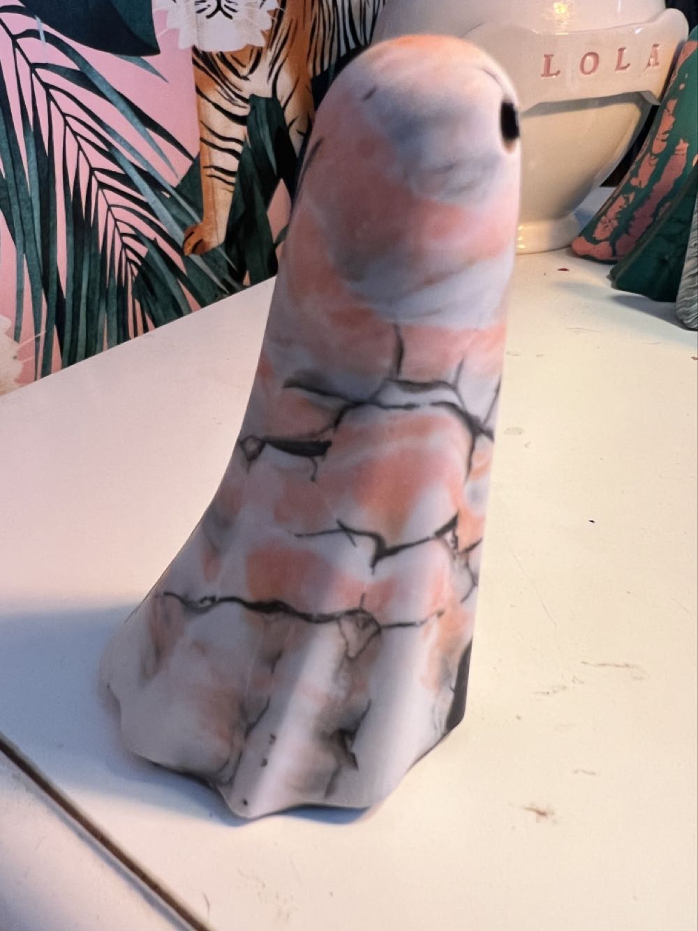 Peach Muttering Judge  vinyl figure collectible - Main Image 4